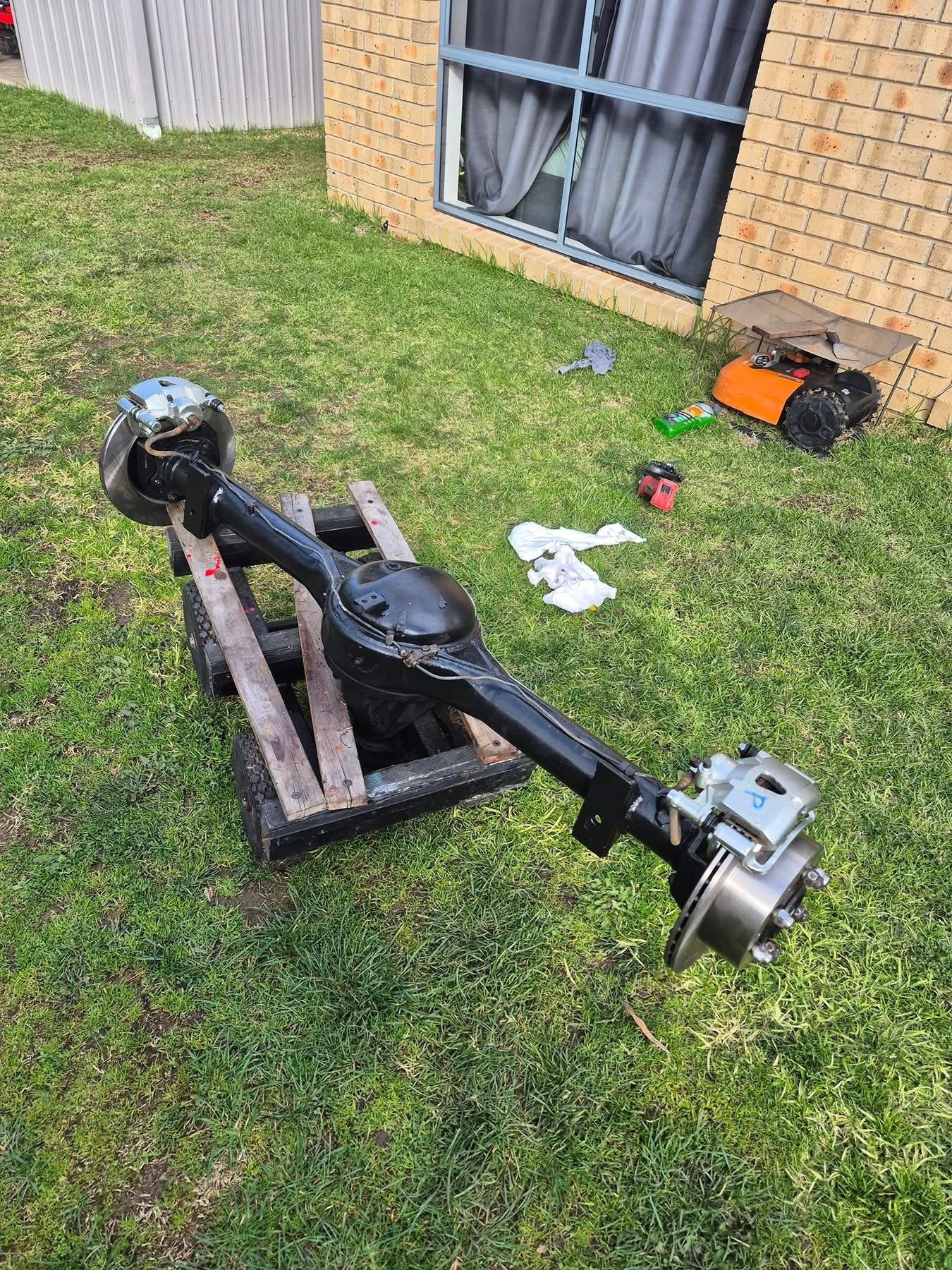GQ/GU Patrol Rear Diff Weld-On Leaf Perch Kit – N70 Hilux Conversion